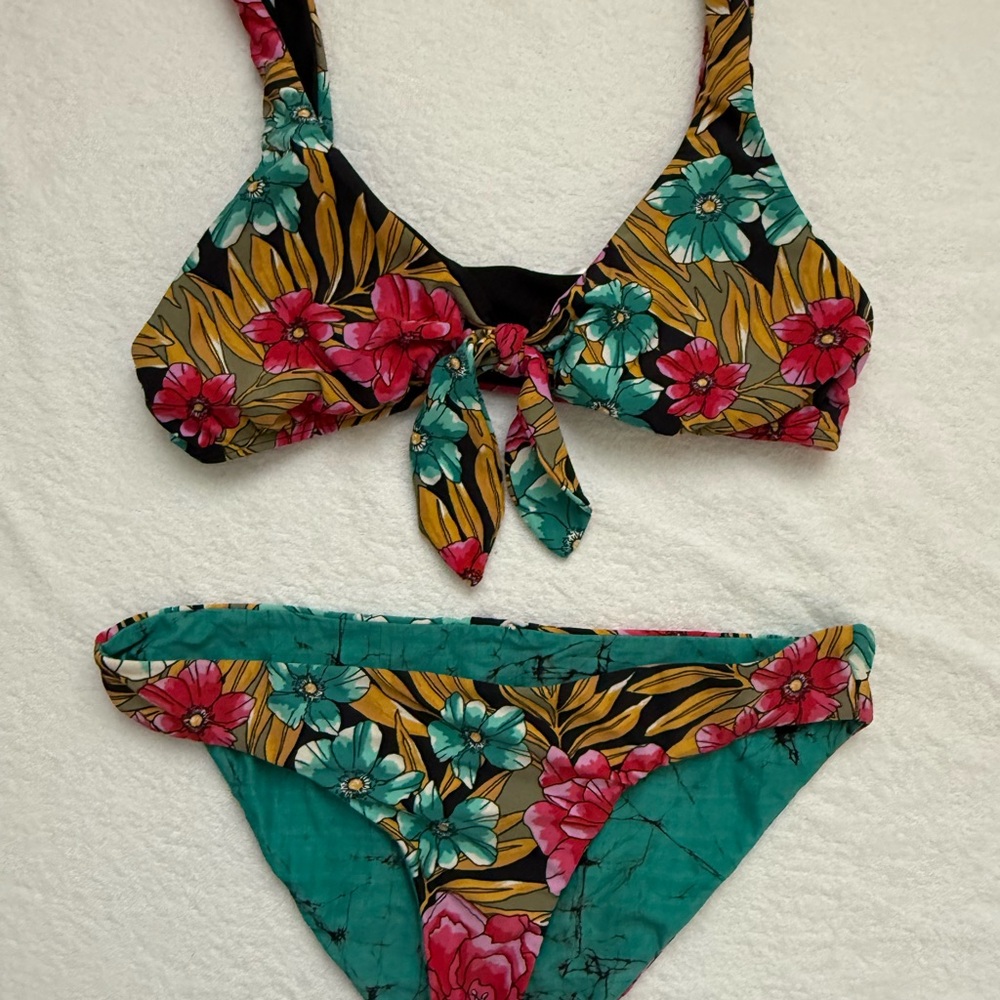 Billabong Floral Bikini - Black, Red, Green, Yellow